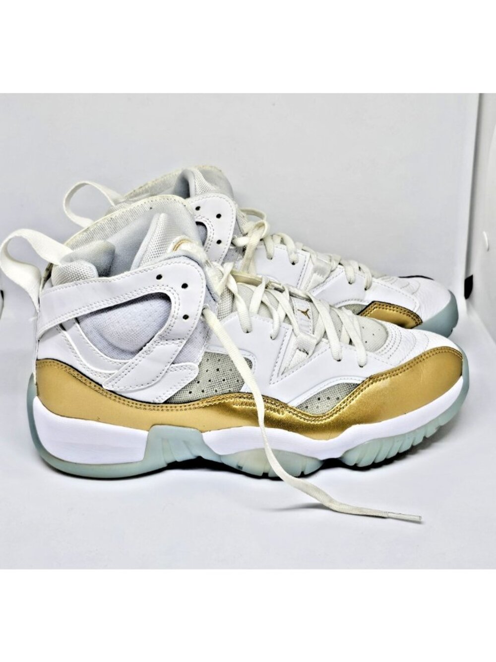 NIKE JUMPMAN TOW TREY White Gold Blue WOMEN'S 9 Shoes DR9631-107 Sneakers